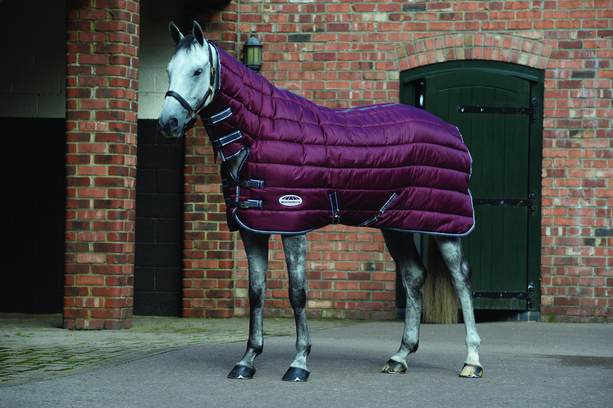 Weatherbeeta ComFiTec 210D Channel Quilt Combo Neck Medium 220g Maroon/Grey/White