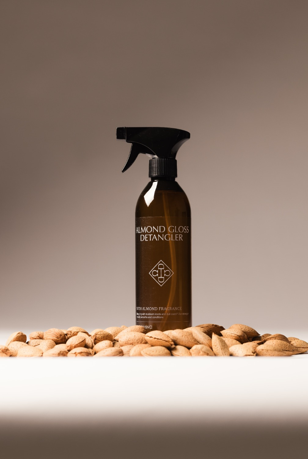 Grooming Deluxe Almond Gloss Detangling Treatment