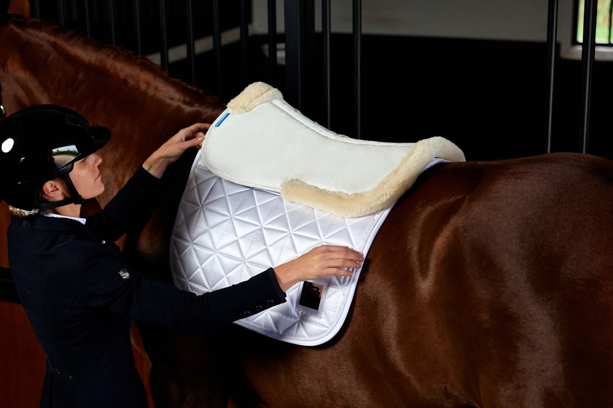 Weatherbeeta Memory Foam Comfort Fleece Edged Half Pad