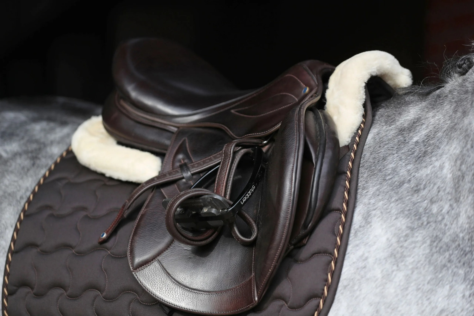Covalliero Correction Saddle Pad Faux Fur