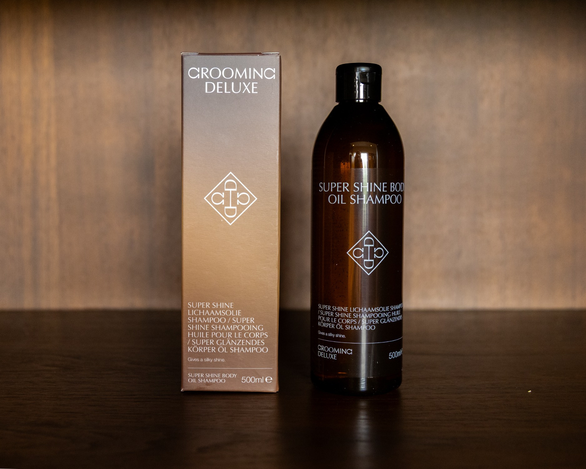 Grooming Deluxe Super Shine Body Oil Shampoo