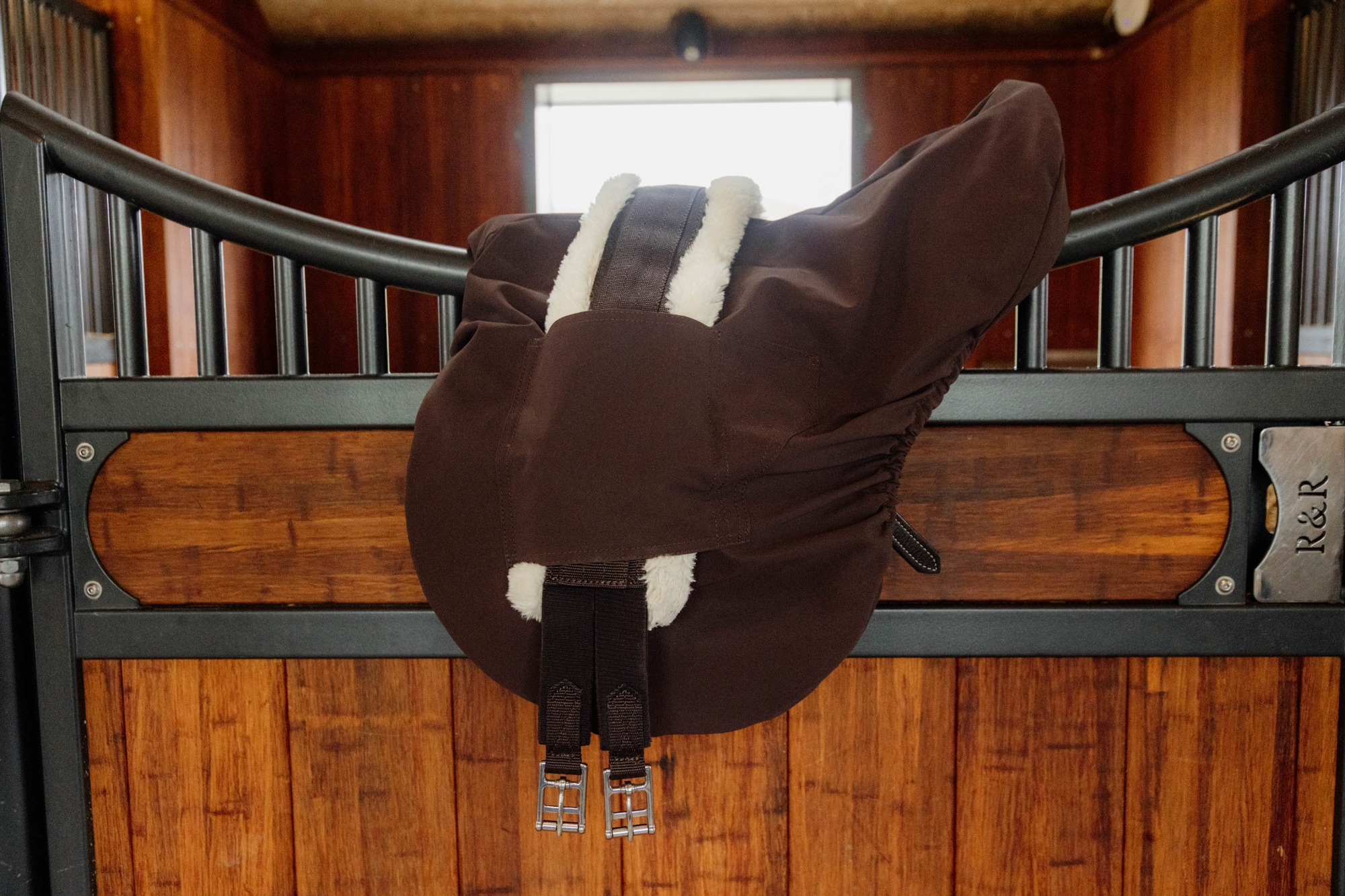 Kentucky Saddle Cover with Gold Plate