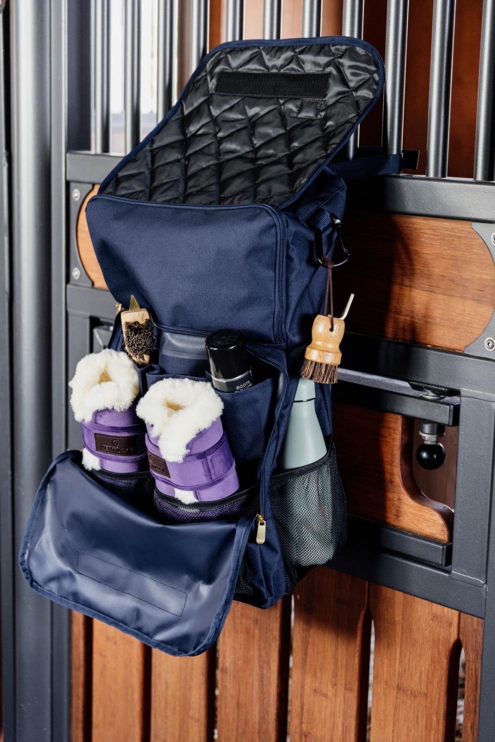 Kentucky Stable Bag