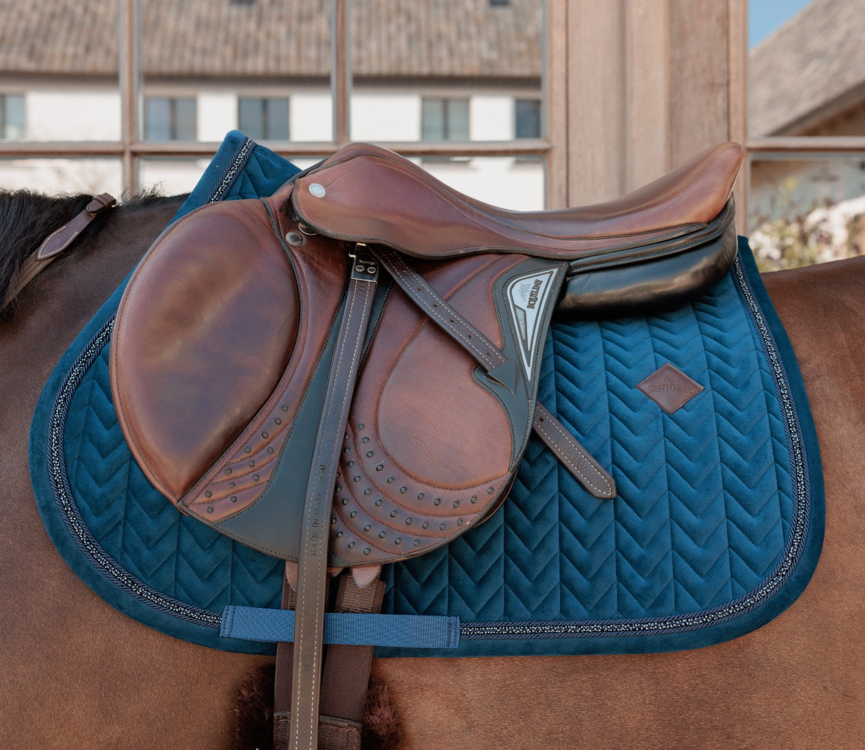 Kentucky Velvet Mini Pearls Jumping Saddle Pad