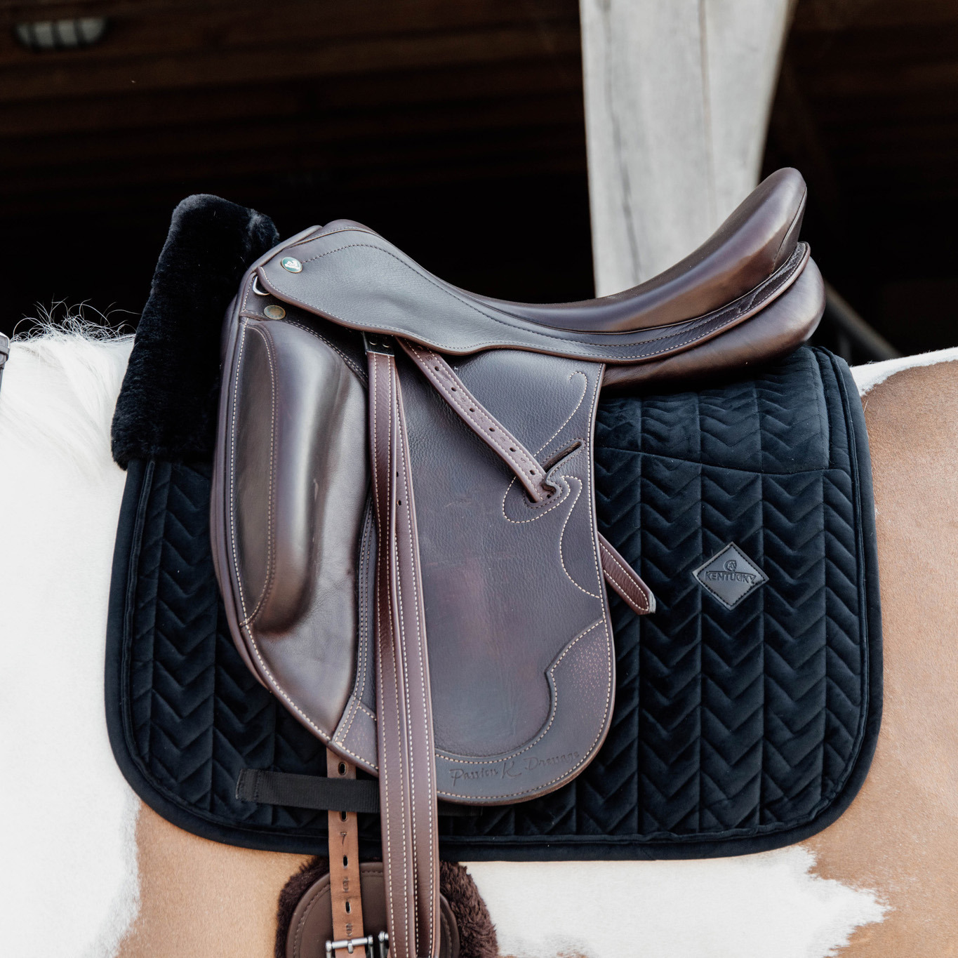 Kentucky Skin Friendly Velvet Dressage Saddle Pad