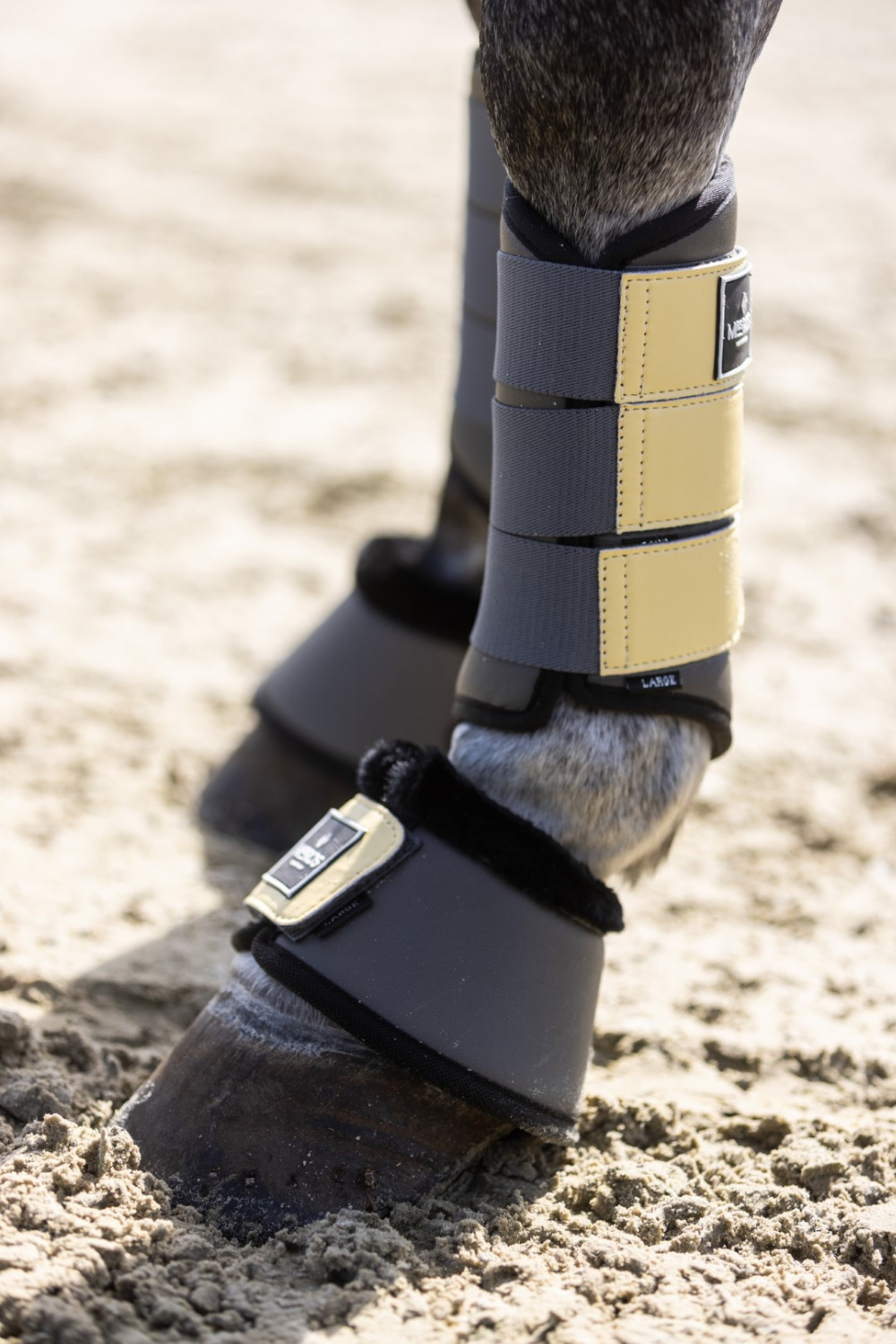 Mrs. Ros SS'24 Leg Protectors Soft Yellow