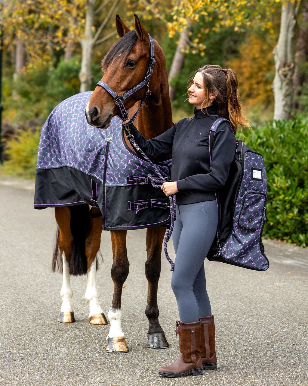 QHP FW26 Turnout Collection rain rug 50g