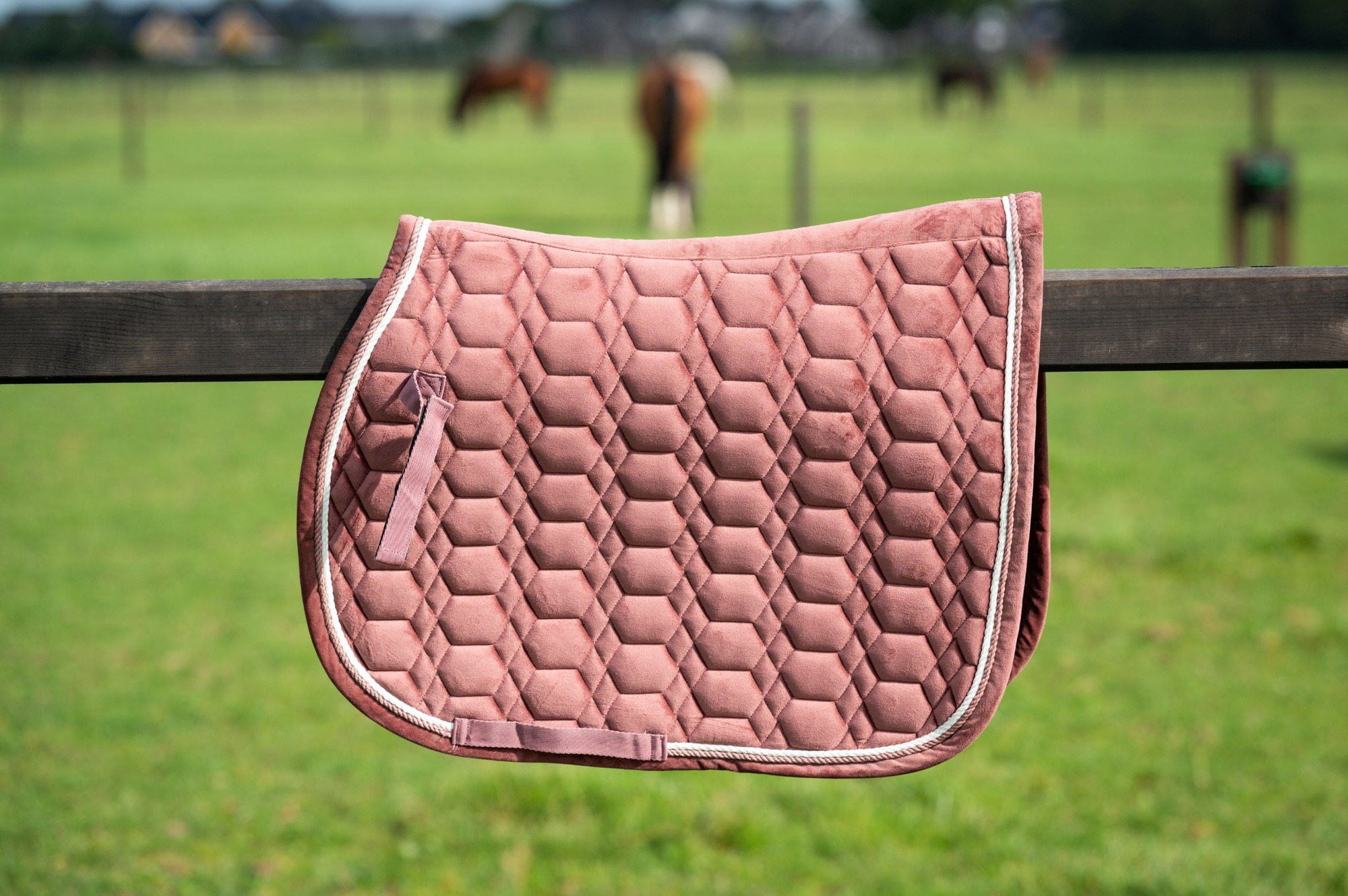 HB Showtime Velvet All-Purpose Saddle Pad