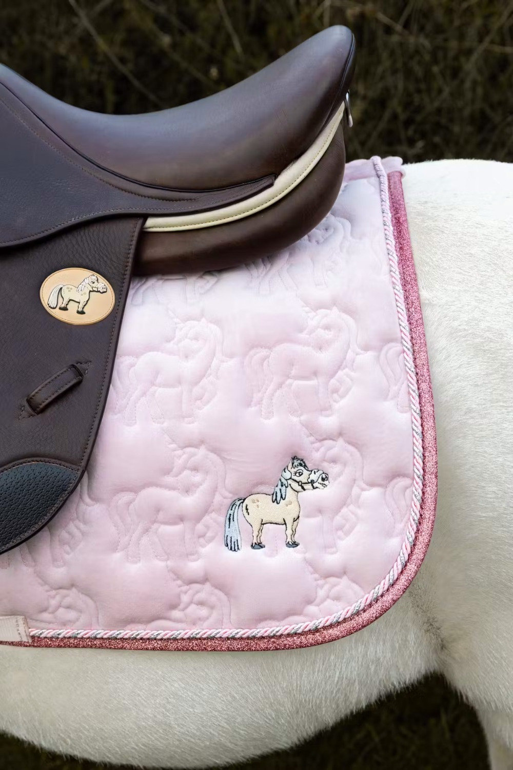 Kentucky Einhorn-Glitzer Springschabracke