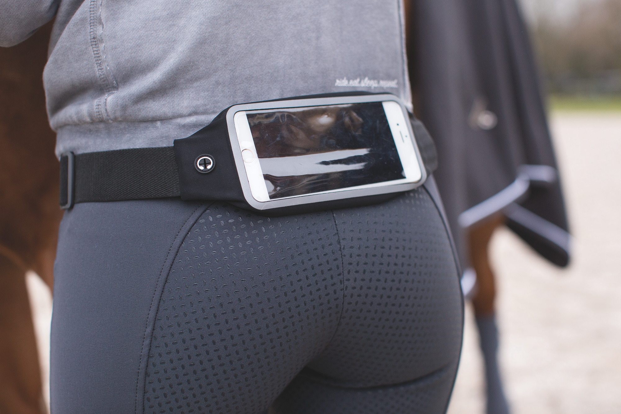 Eskadron Phone Pouch with Belt