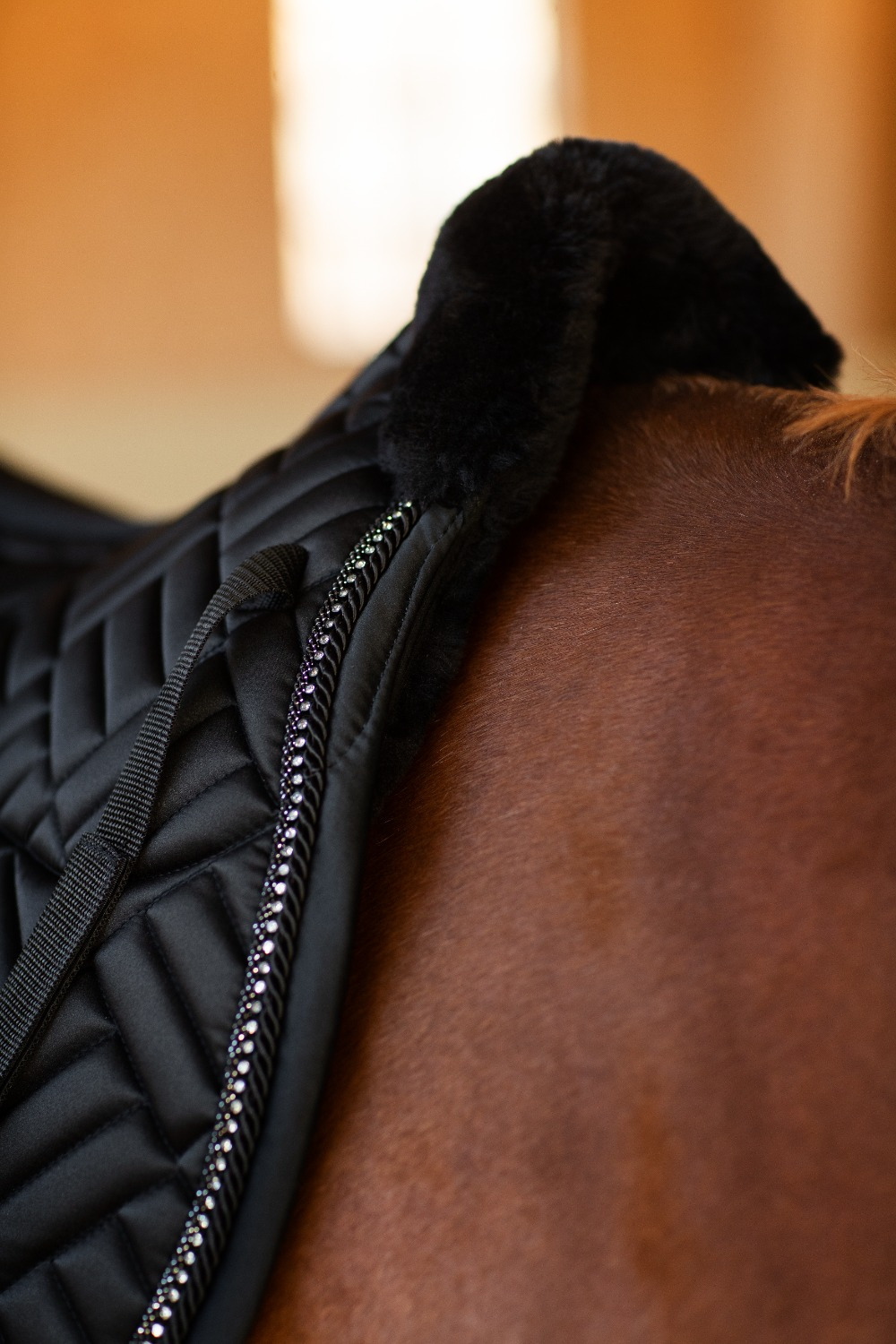 Equestrian Stockholm Holiday Dressuur Dekje Vegan Fur Crystal Black