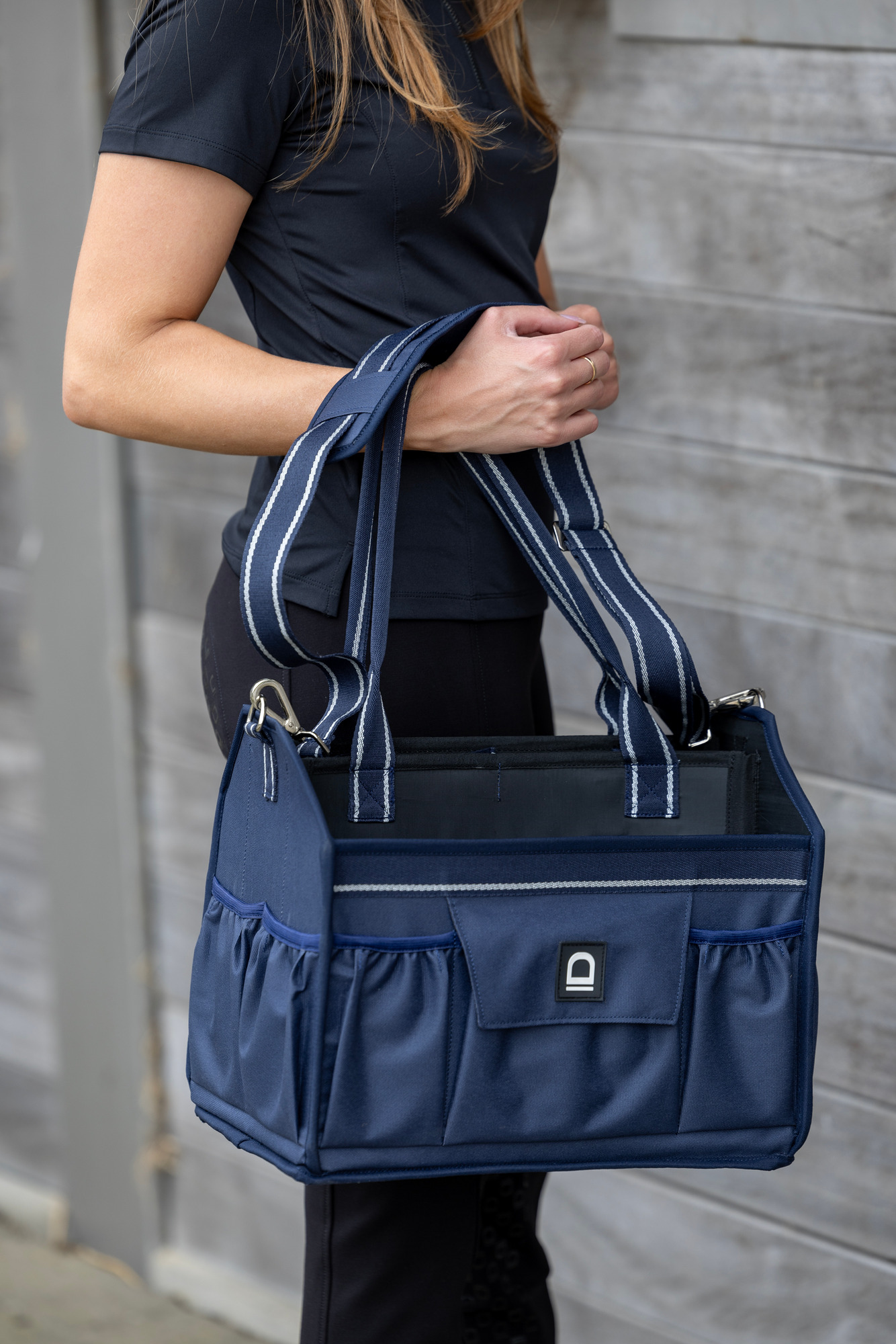 Equipage SS26 Adona mesh grooming bag