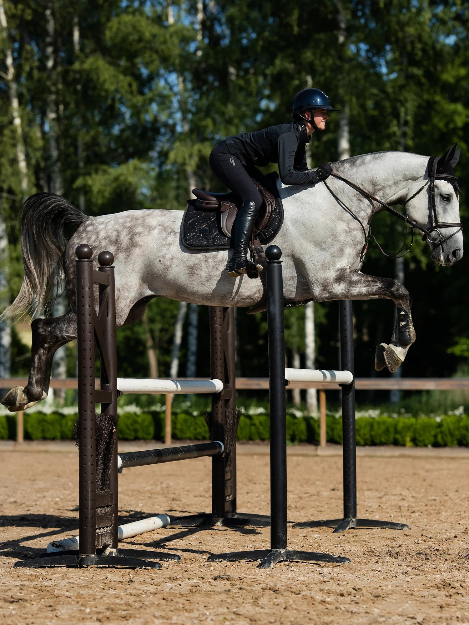 Equestrian Stockholm Glimmer Jumping Saddlepad All Black Glimmer