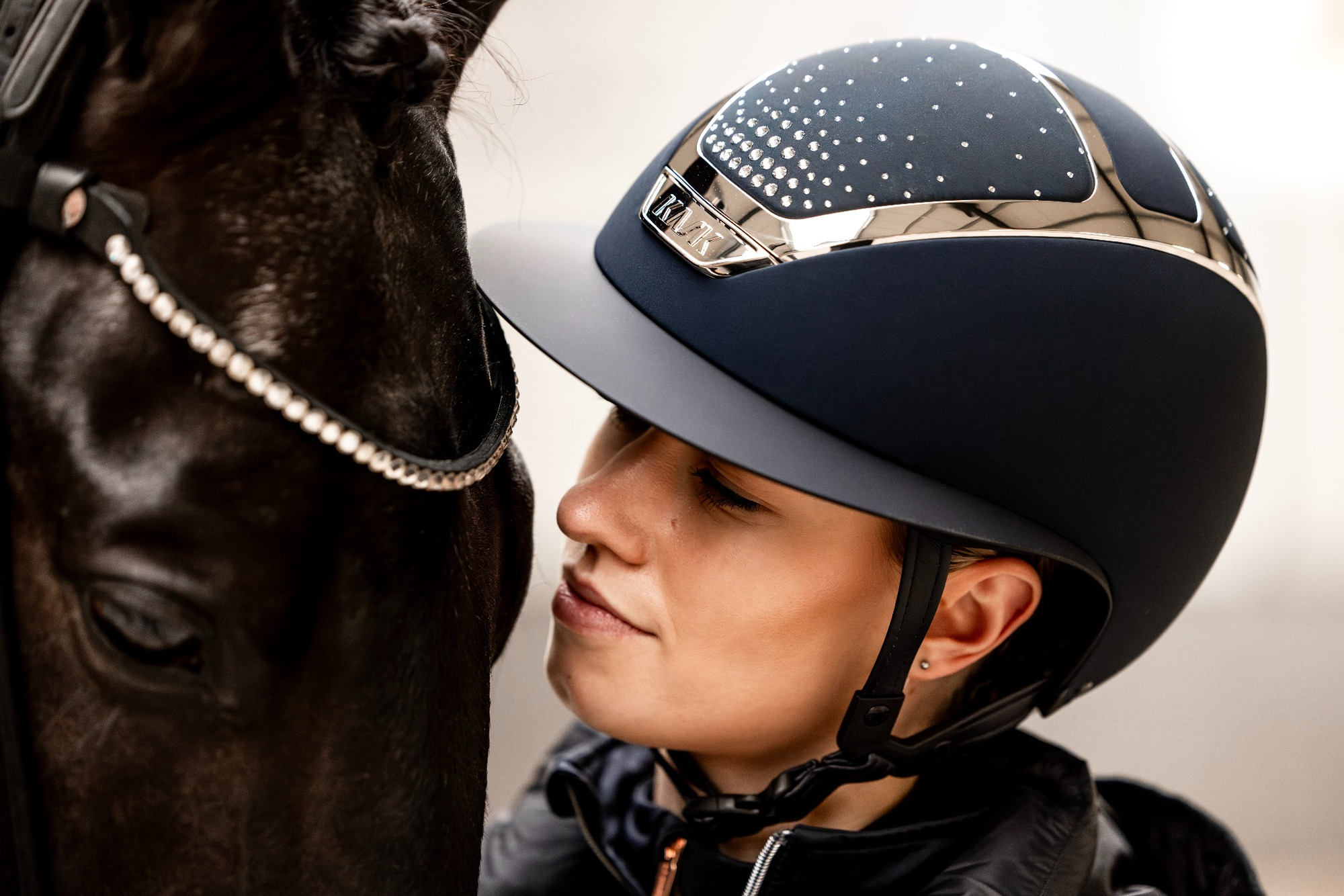 Kask Star Lady Chrome 2.0 Navy-Zilver Crystals Passage Crystal Shade