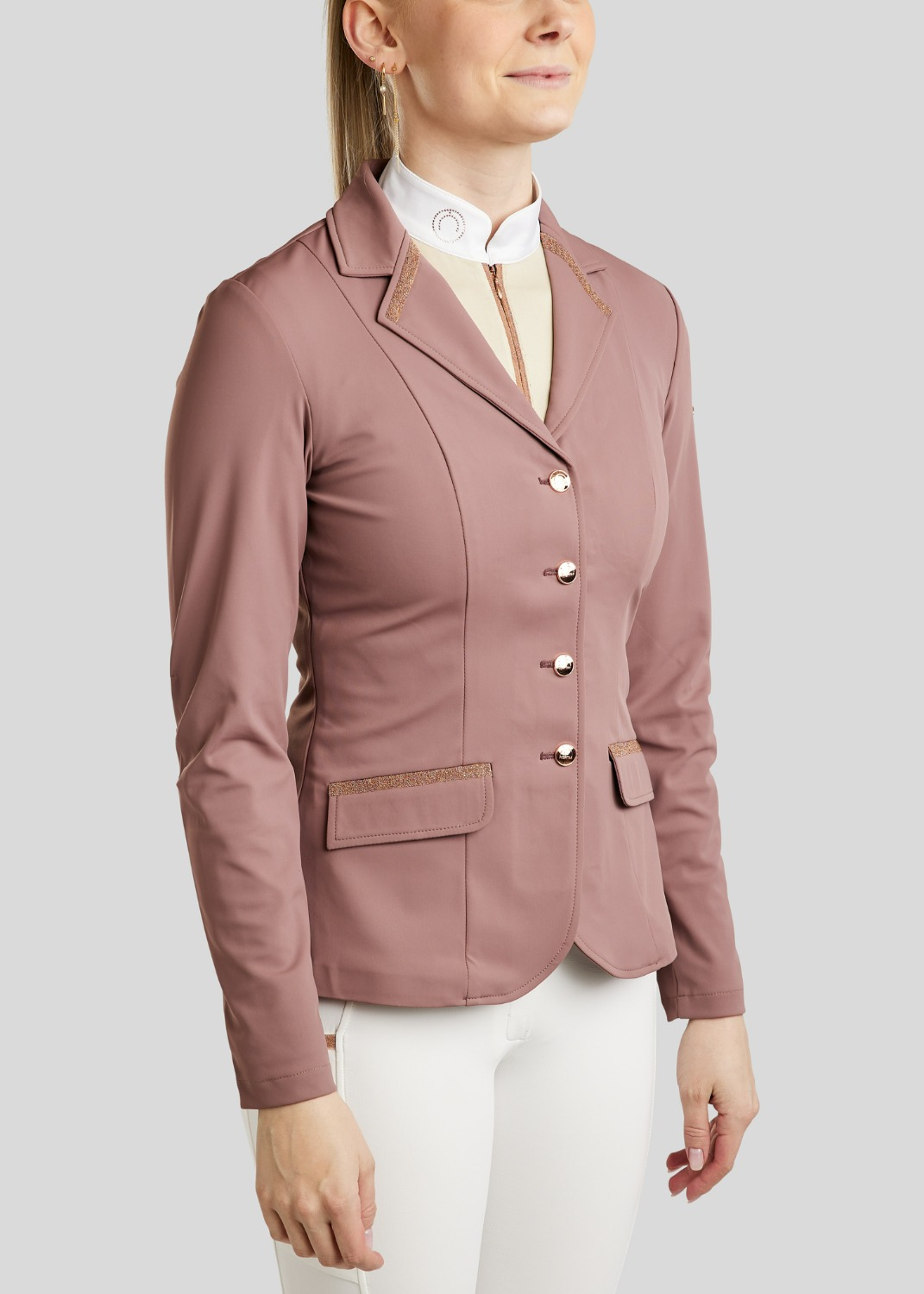 Montar FW25 MOGlenda Rosegold caviar tape en crystal wedstrijdjasje