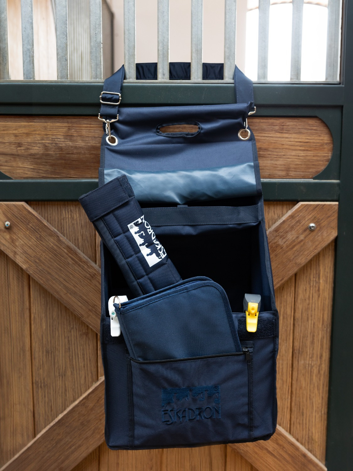 Eskadron Box Tas