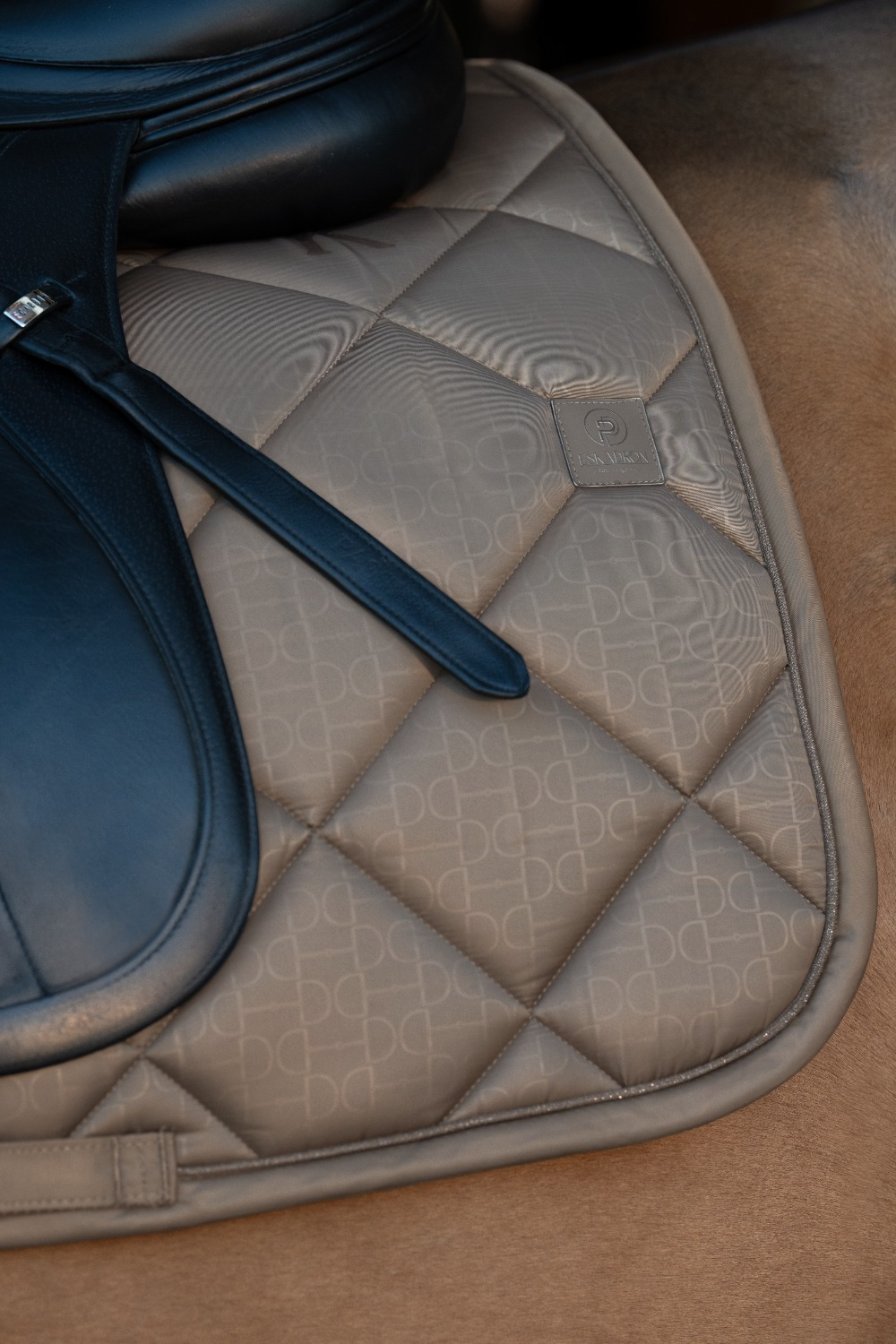Eskadron SS25 Platinum Saddle Pad Glossy 