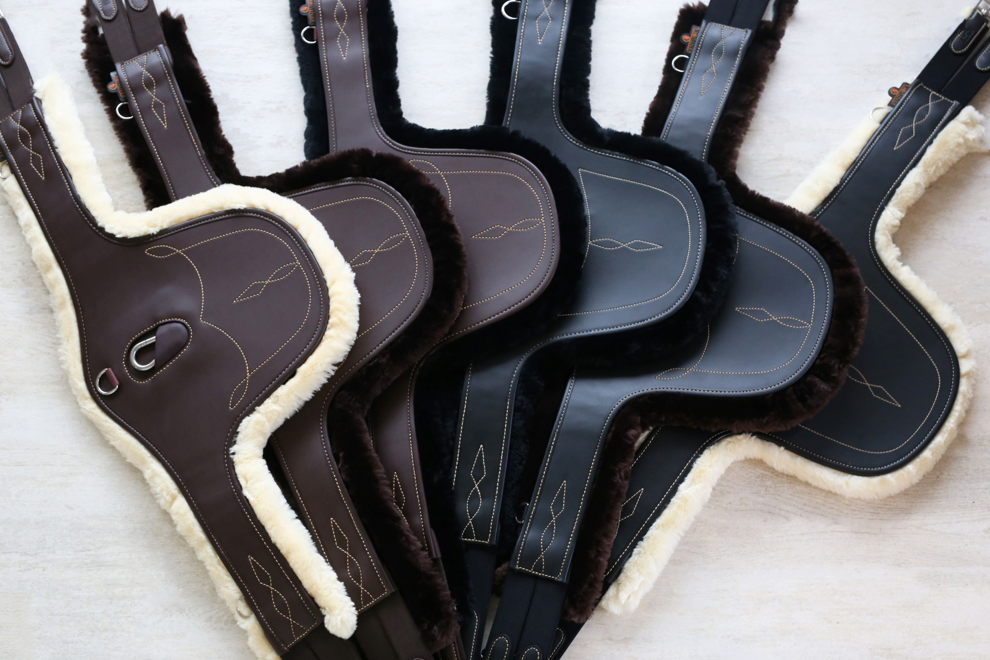 Kentucky Sheepskin Stud Girth Cover
