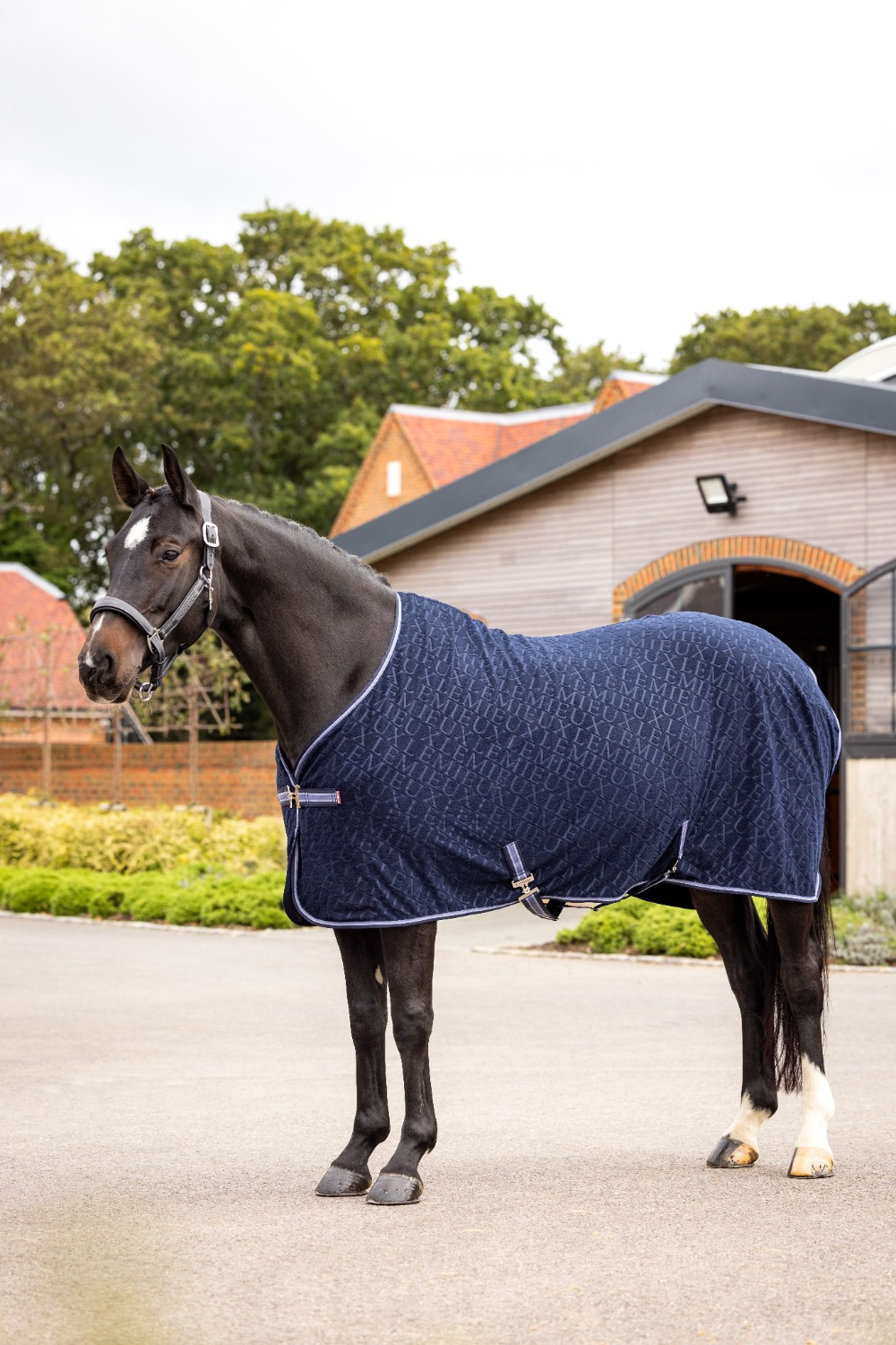 LeMieux AW25 Arika Monogram Fleecedeken Navy