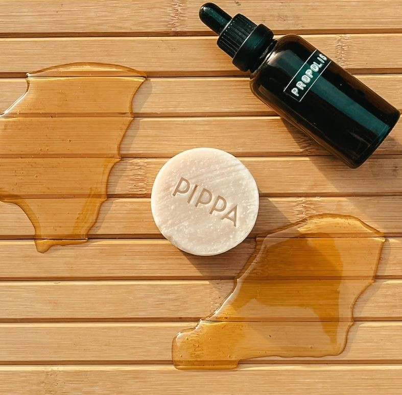PIPPA Hydrating Body Bar Honey & Propolis