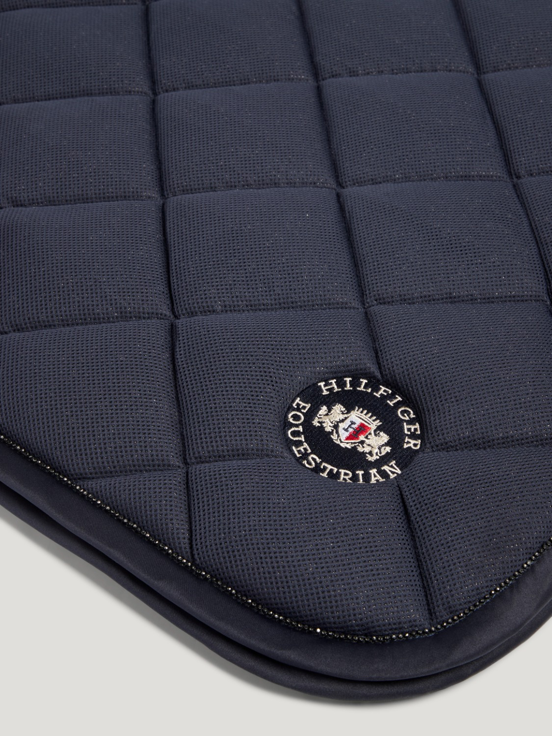 Tommy Hilfiger SS26 Emory Dressur Schabracke