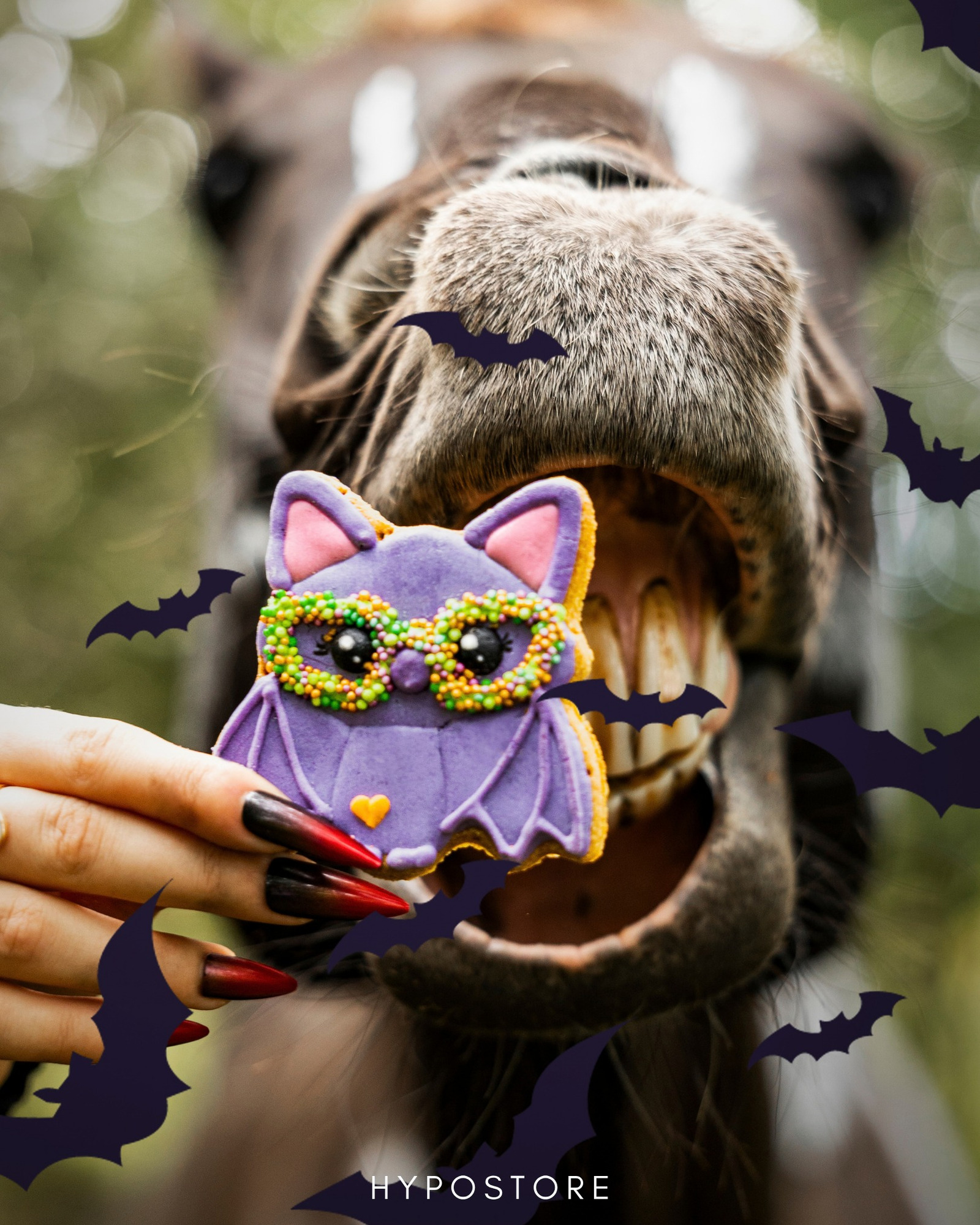 Spooky season, but make it horse treats 🎃👻🐴
