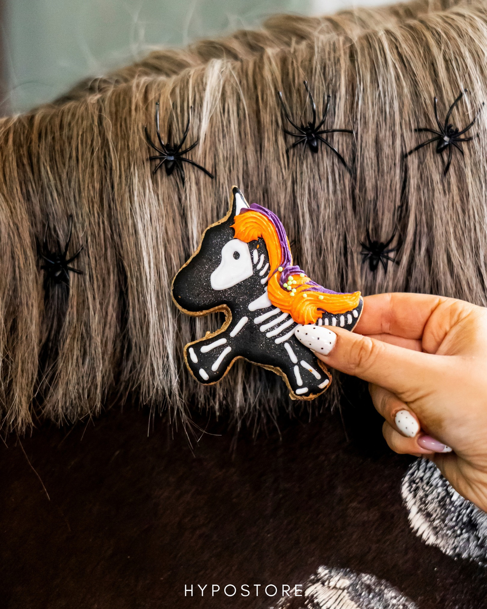 Spooky season, but make it horse treats 🎃👻🐴